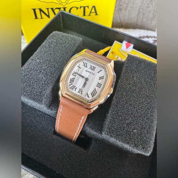 Invicta Wildflower Women’s Watch 27mm Brown Leather Strap - Picture 4 of 7
